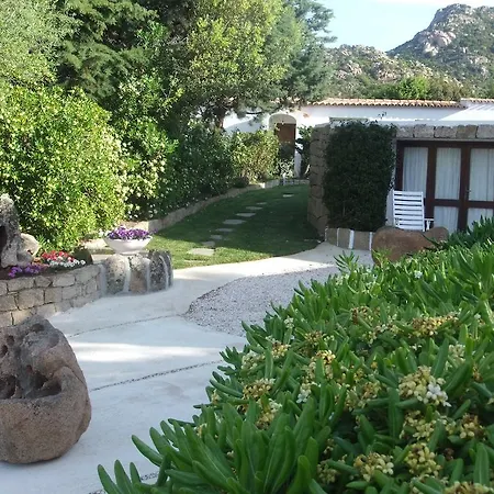 Bed & Breakfast Residenza Nialiccia 3*